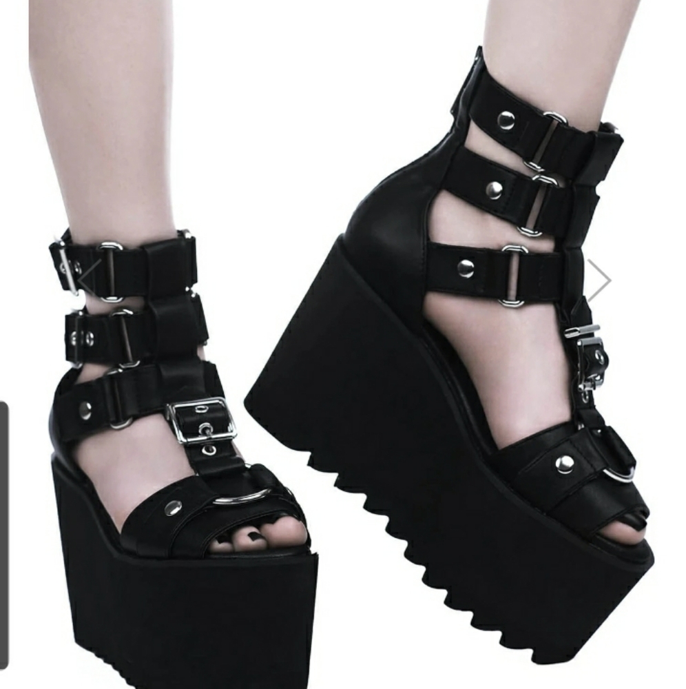 killstar death valley platform sandals